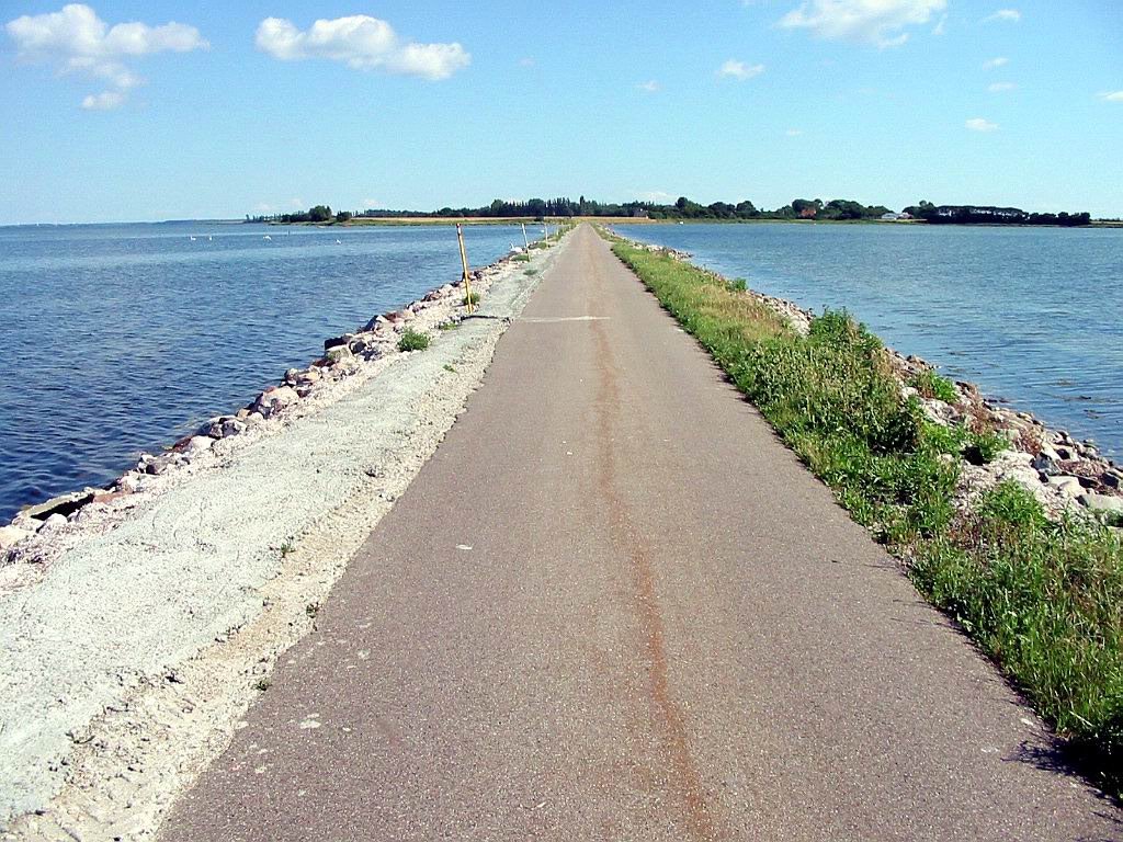 Askø, dæmningen til Lilleø by TaxaFinn