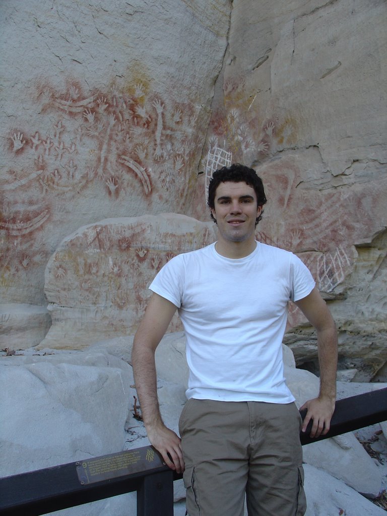 Aboriginal Rock Art, Carnarvon Gorge, Dec 05 by Peter Watts