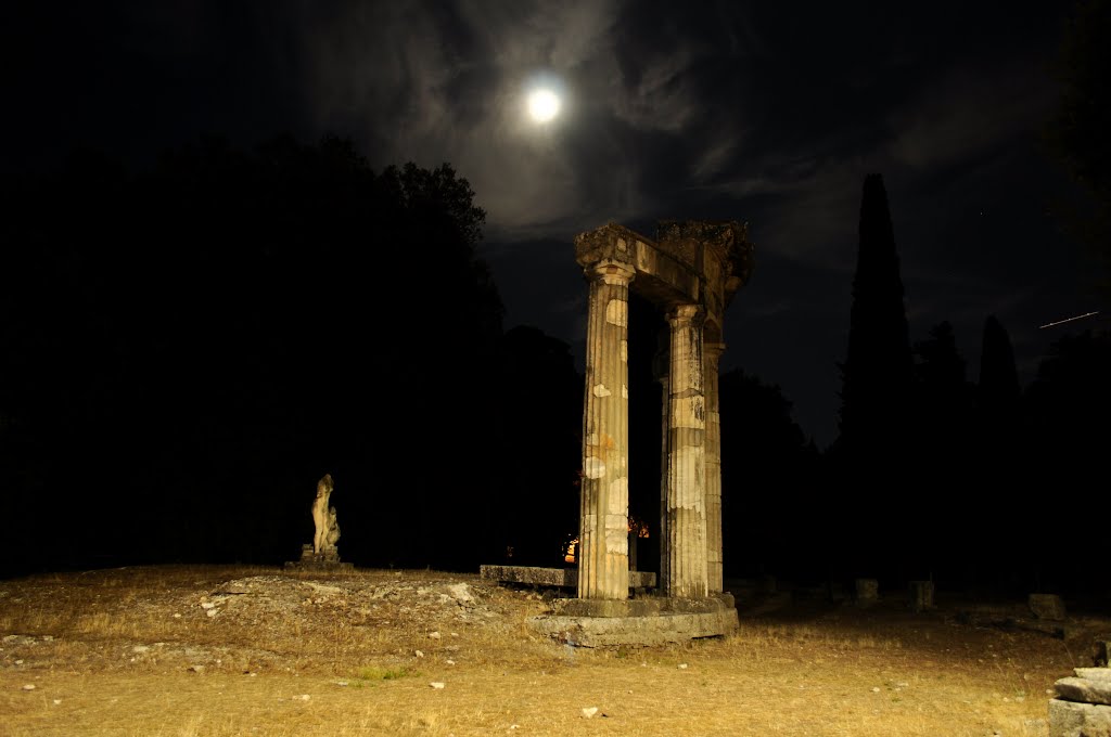 Tempio di Venere by Alvy B