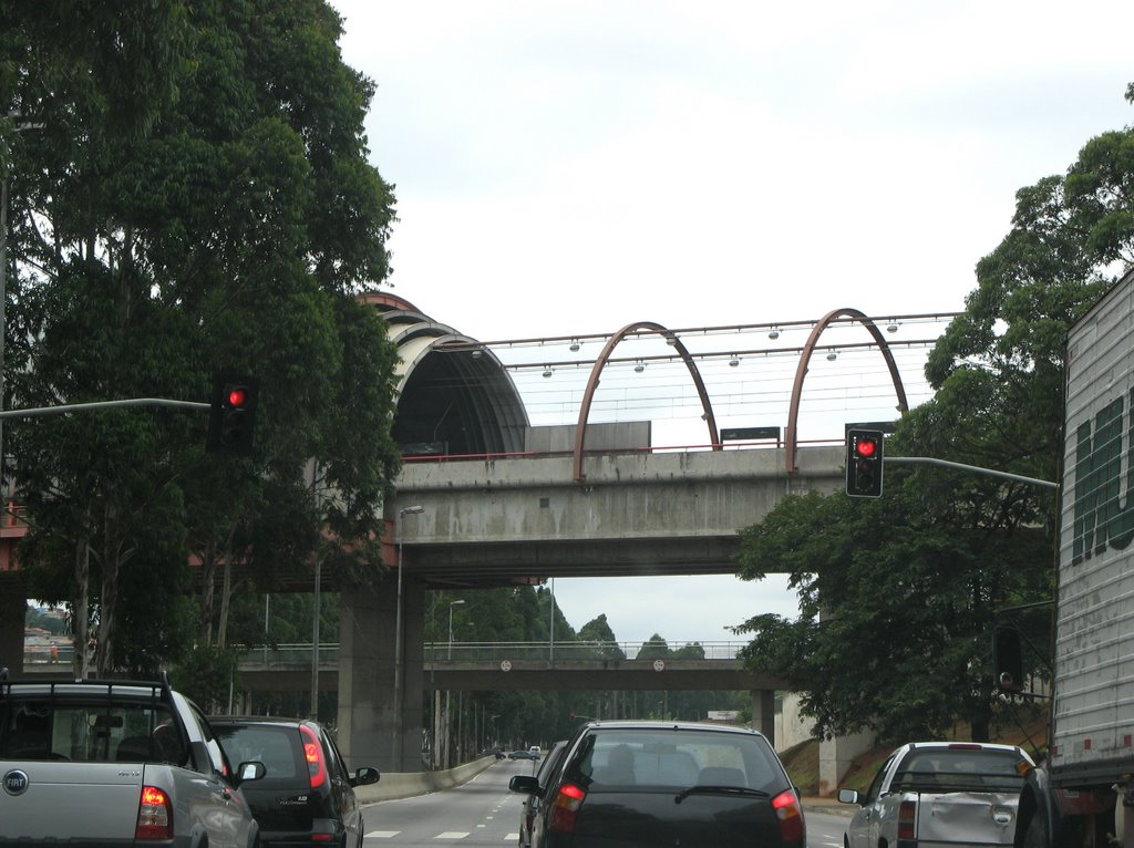 Estação Dom Bosco (CPTM)/Av. Jacu-Pêssego - São Paulo, SP, Brasil. by André Bonacin