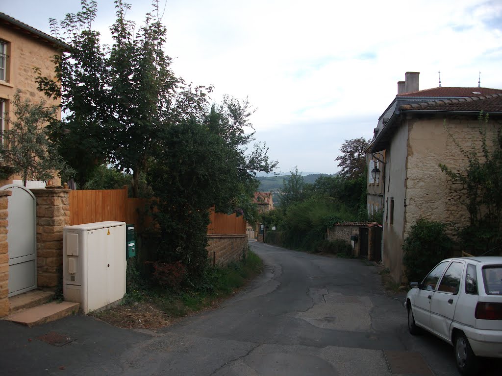 Petite ruelle au bourg de legny by Salomon BARZILAI & Jerome IBY