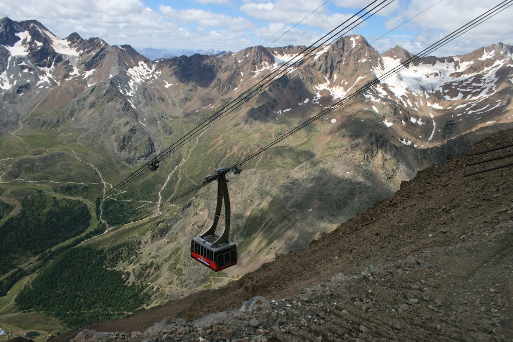 Schnalstaler Gletscherbahn, Grawand, Südtirol by dorRol