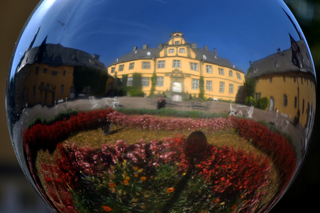 Schloss Eringerfeld by 14MAN02