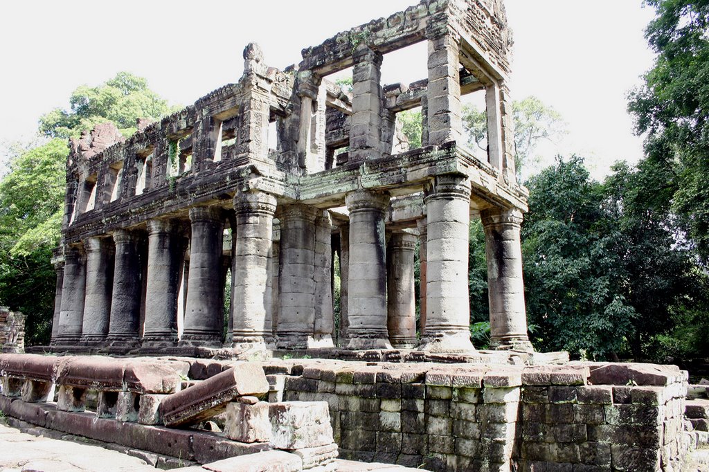 Preah Khan - Former library by Cottius