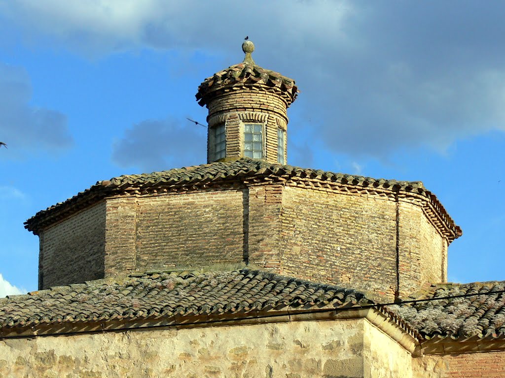 FUENMAYOR (La Rioja). 2007. 06. Ermita del Santo Cristo (sXVII-XVIII). Detalle. by Carlos Sieiro del Nido