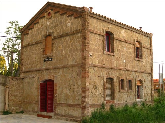 Albergue on Cami St. Jaume by De Mar