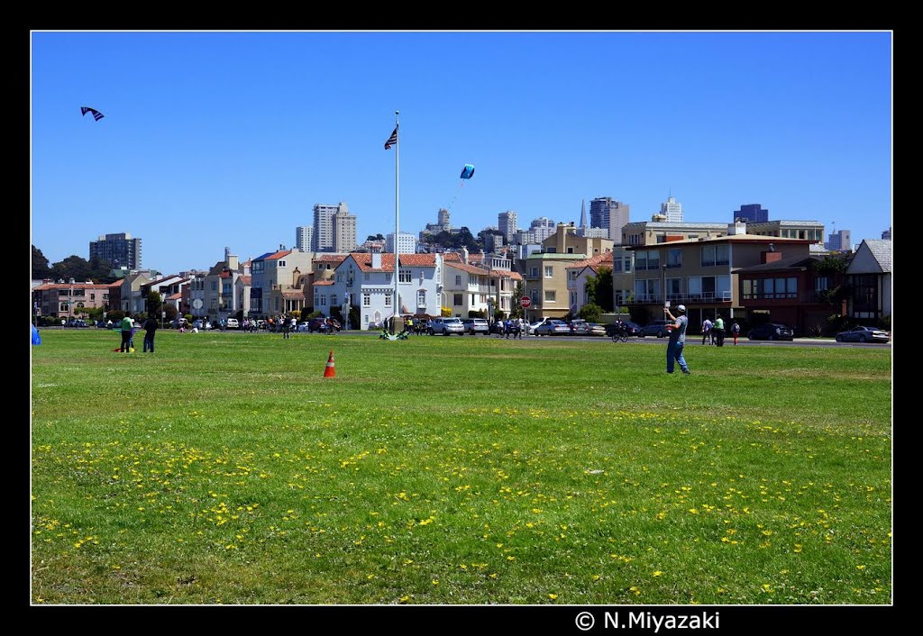 Marina Green Park, San Francisco, CA , USA by Miyazaki Norihito