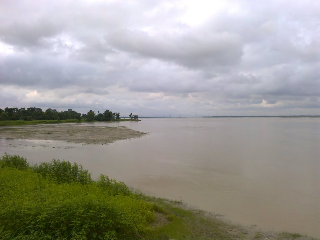 Teesta river & cloudy sky by ANINDYA