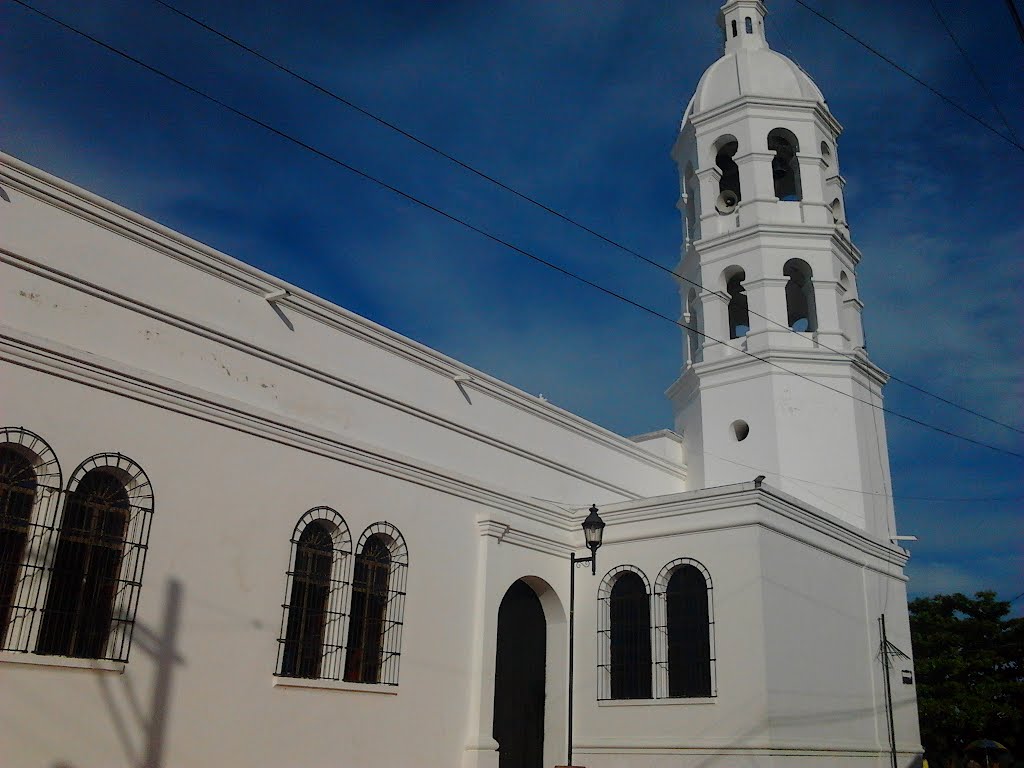 Iglesia la candelaria by kevin bayona