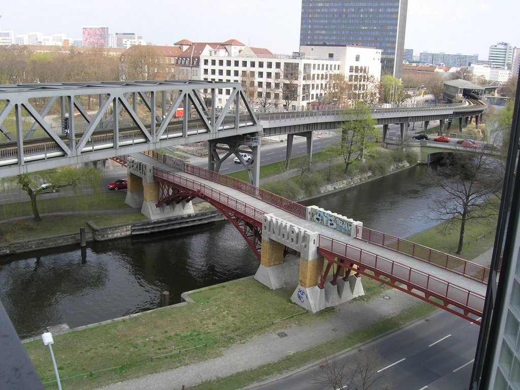 Anhaltersteg mit Hochbahnbrücke by KanakariFotos