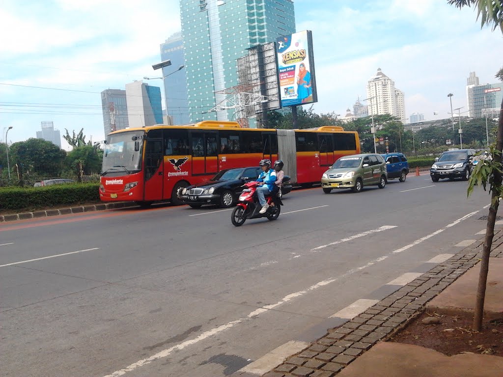 Senayan Barat by Agus Java