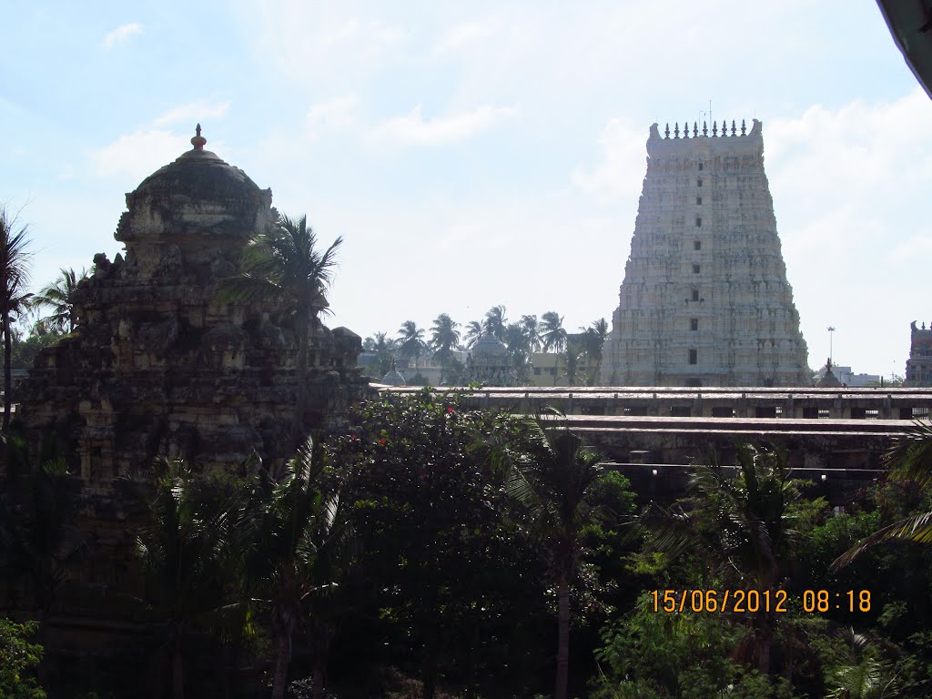 Ramanathaswamy Temple tower by Prerit Maheshwari