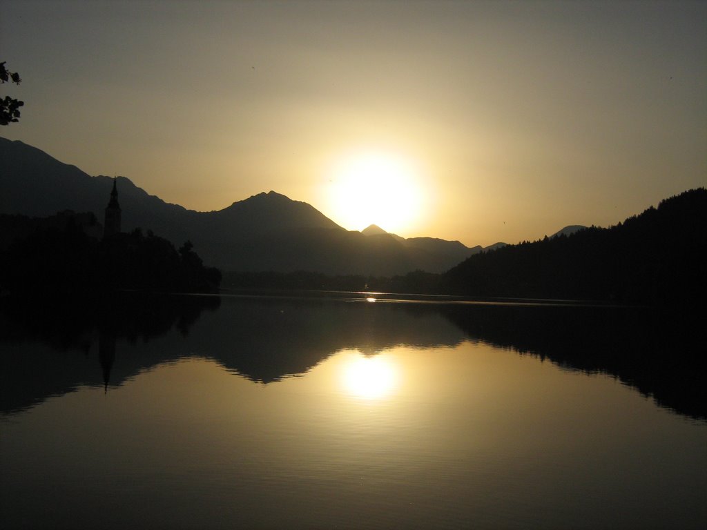 Lake Bled in Sunup by aholy