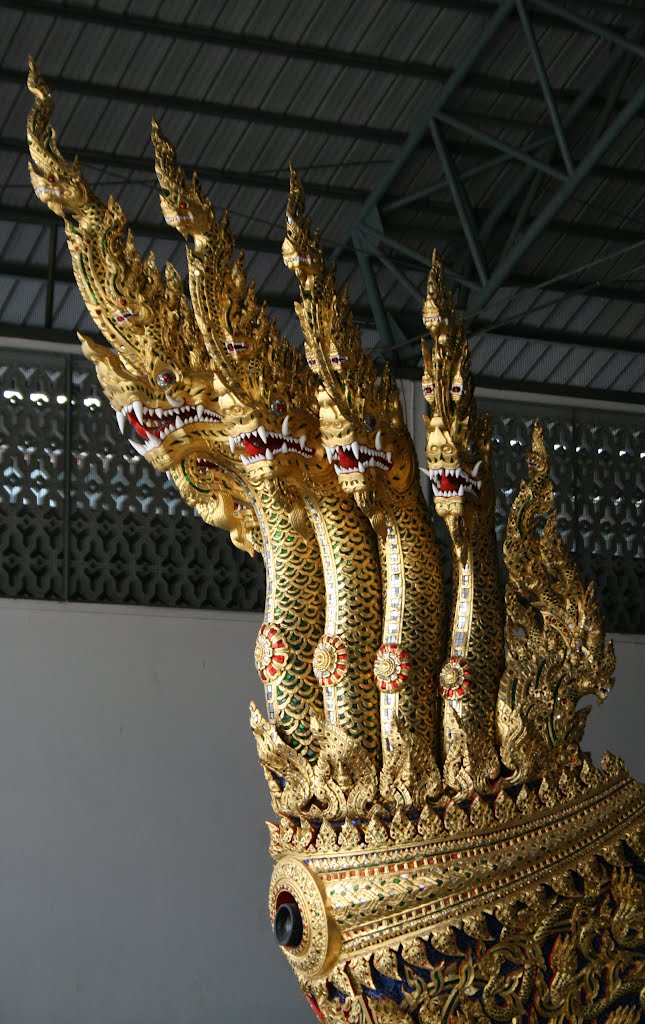 Royal Barge Museum, Bangkok, Thailand by ptolemeusz