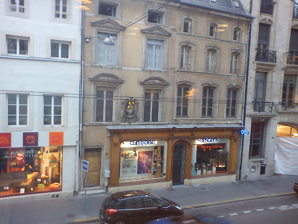 Nancy la rue Saint Dizier vue du McDonald's. by Divio