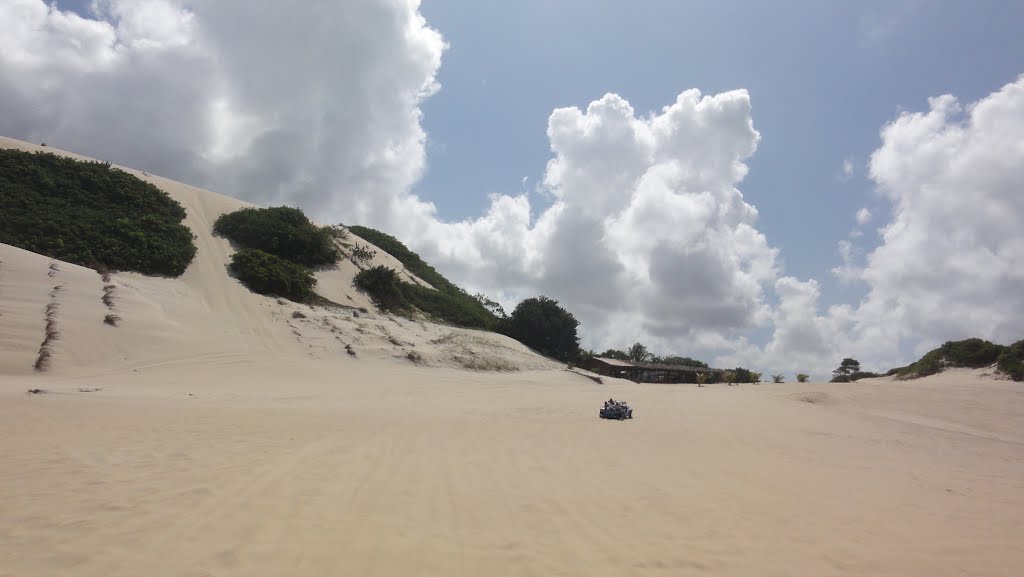 Dunas de Jacumã - Ceará Mirim - Rio Grande do Norte - Brasil by Paulo Yuji Takarada