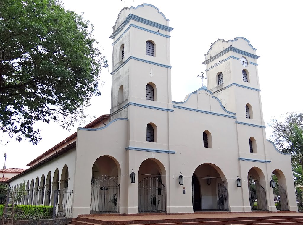 Carapeguá - Iglesia by CGBORDON