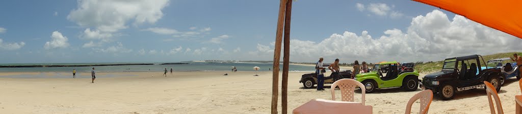 Panorâmica da Praia de Barra do Rio - Extremoz - Rio Grande do Norte - Brasil by Paulo Yuji Takarada