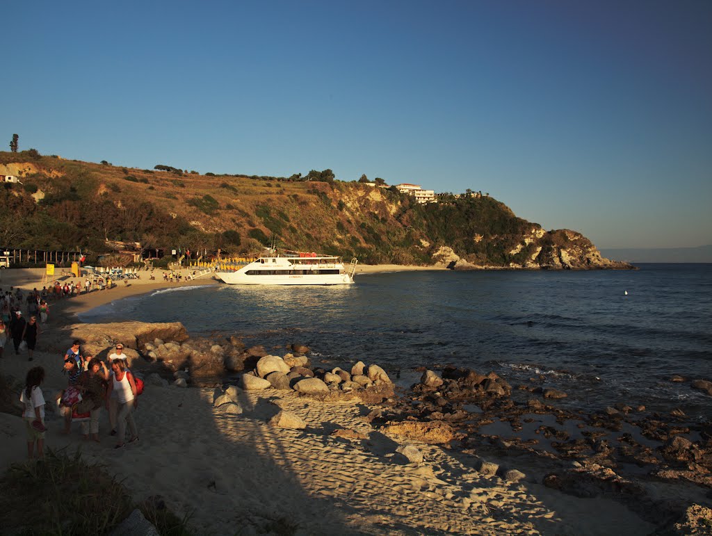 Capo Vaticano - beach Eden in sunset by Vít Březina