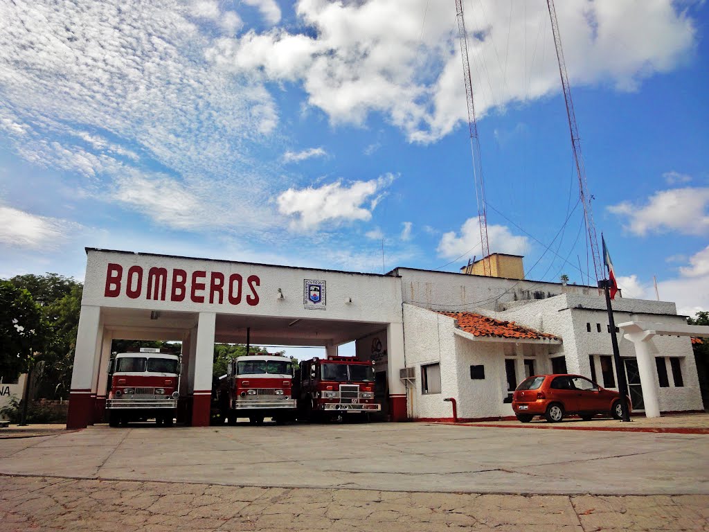 Estación de Bomberos de Santa Cruz Huatulco by ~☂slavva☂~