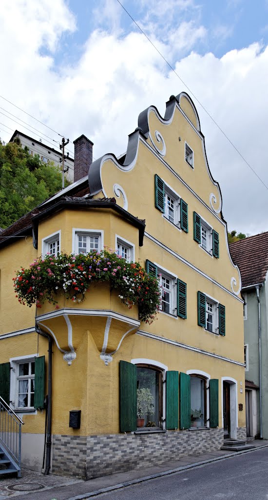 Donauwörther Str., Harburg, Bayern, Oktober 2012 by PETEGE