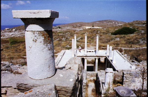 Delos Roman villa by Ioannis Ioannou