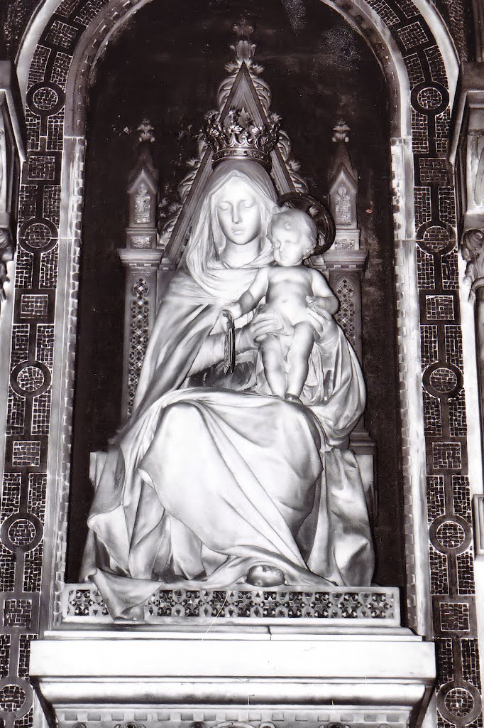 Regina del Carmelo - Chiesa del Corpus Domini - Milano by Claudio Bertolesi