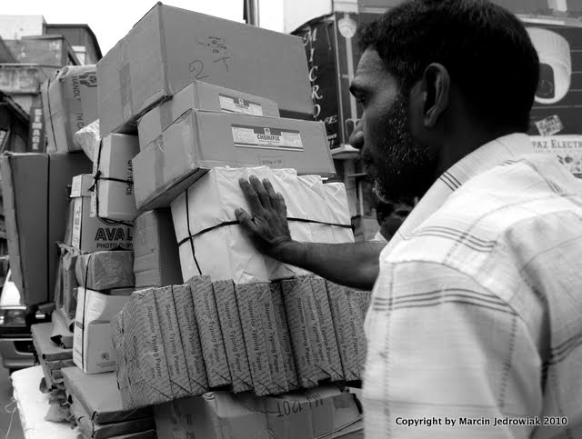 Colombo, street life by Marcin Jedrowiak