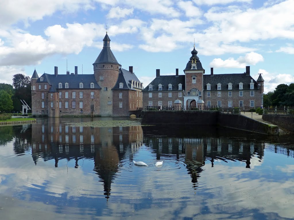 Wasserburg Anholt by Maria Wargers