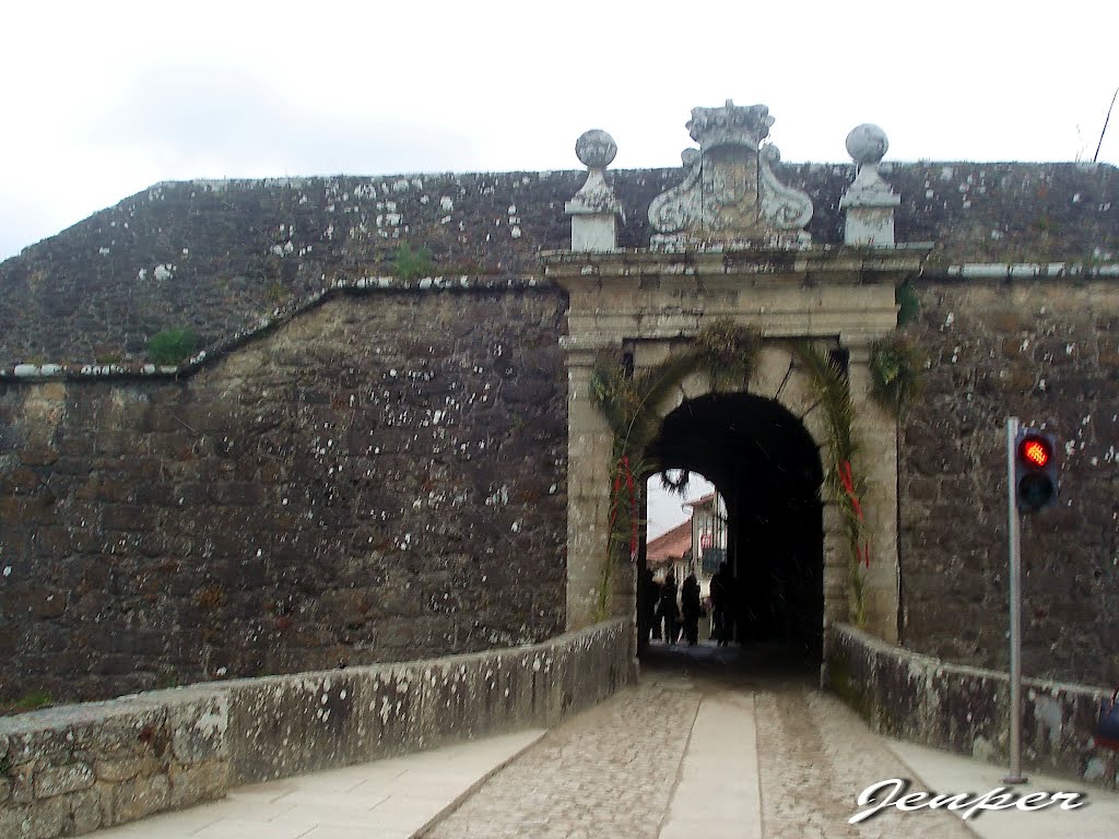 Valenca do Minho - Portugal by jenper