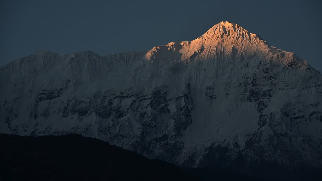 Sunrise on Nilgiri by Carsten Nebel www.my…