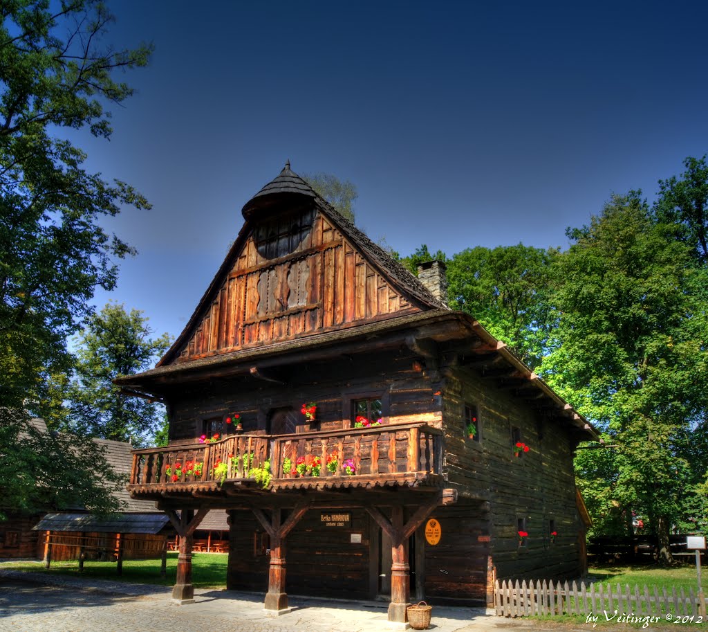 Wooden Post Office building by Veitinger