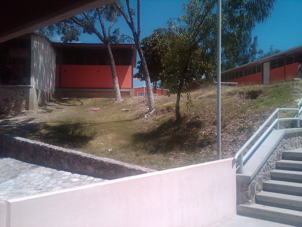 Escuela Secundaría Técnica Núm. 63 by Heri P. Salazar