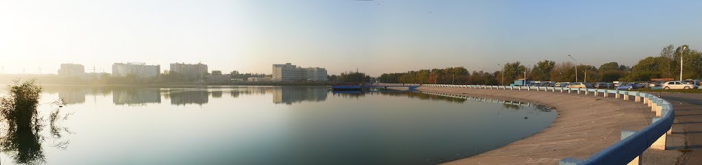 Дамба северного водохранилища/The northern dam reservoir by gwinogradow