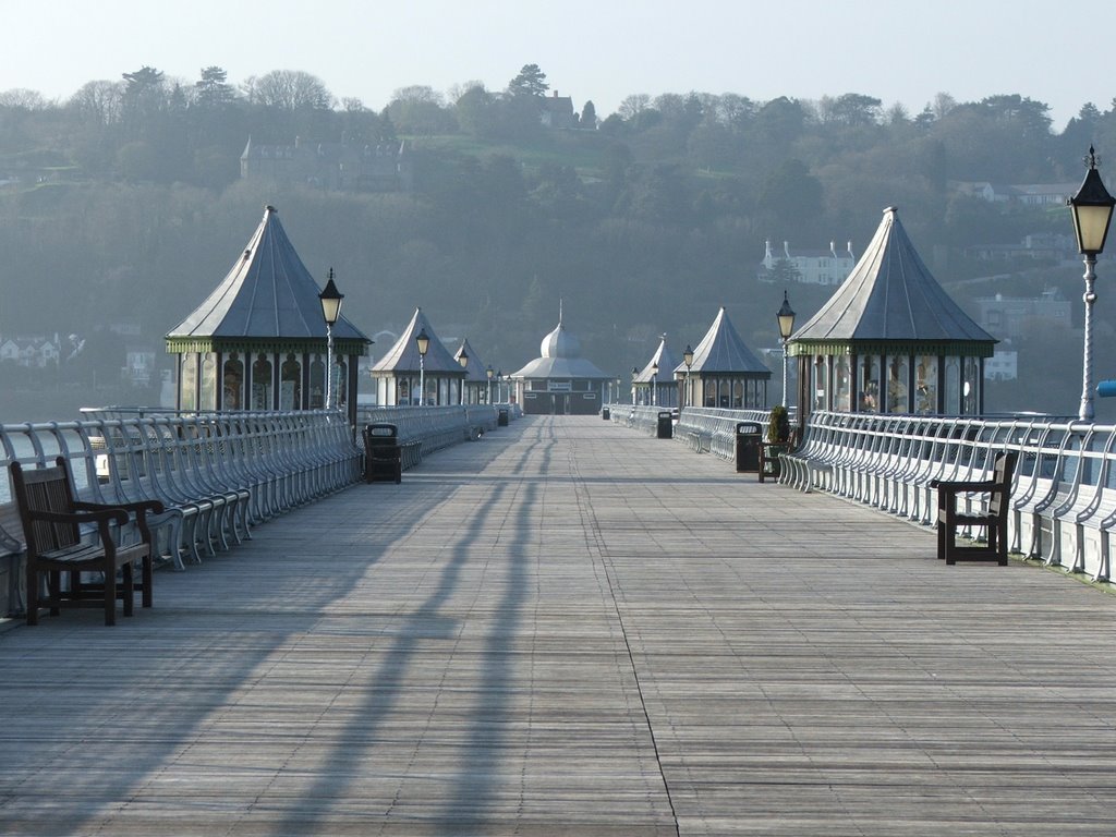 Bangor Pier by Gordon Beasley