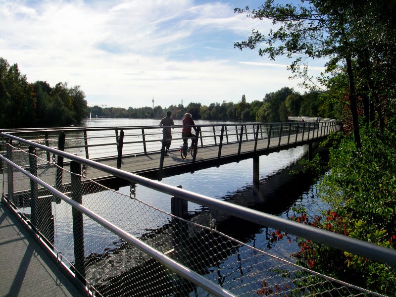 Der neue Boulevard (Steg am Wöhrder See) by Stefan_G.