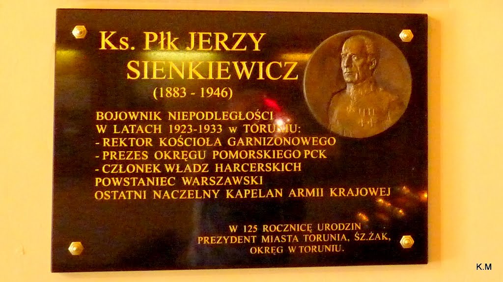 Toruń - widok tablicy w kruchcie kościoła Św . Katarzyny by Kazimierz Mendlik