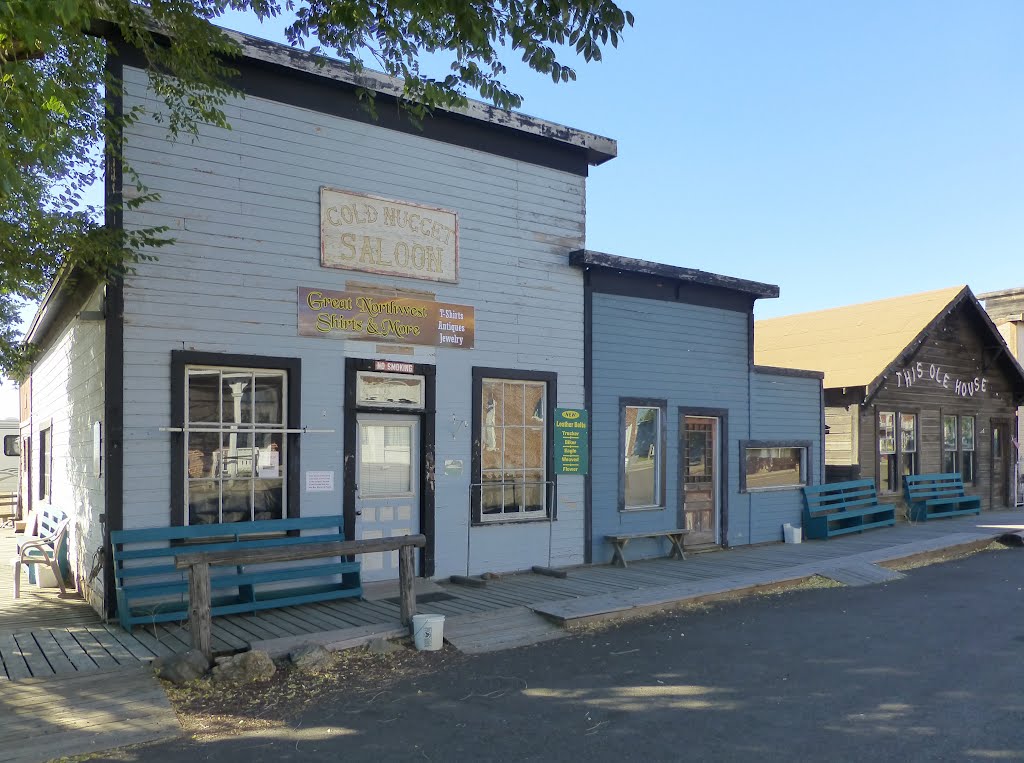 Saloon, 4th Street, Shaniko OR, USA by aNNa.schramm