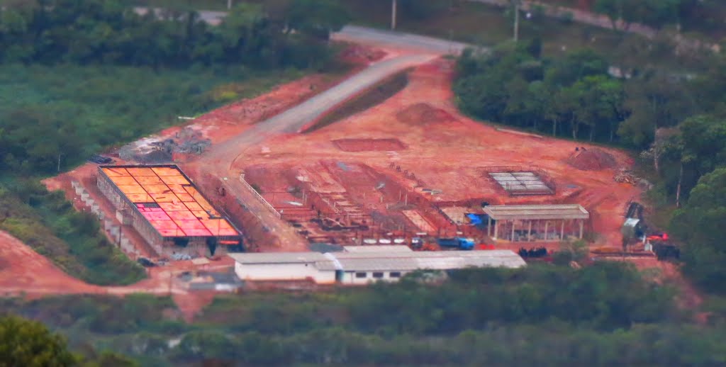 Mini Mairipa - Construção de estação da Sabesp by Humberto Müller