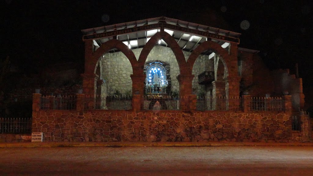 Gruta de la Virgen, entrada de Sayán, Perú - Octubre 2012 by Jesús Ramos Ruiz