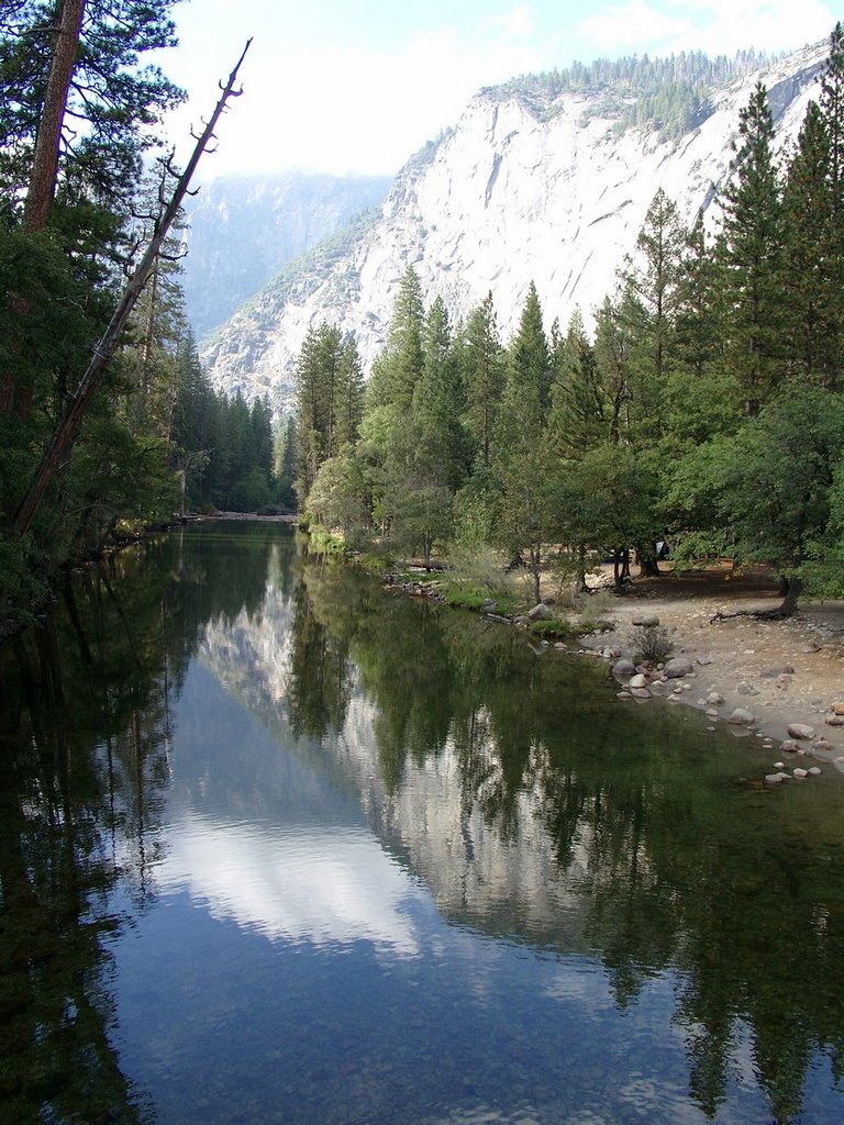 Yosemite valley by Balázs Lécz