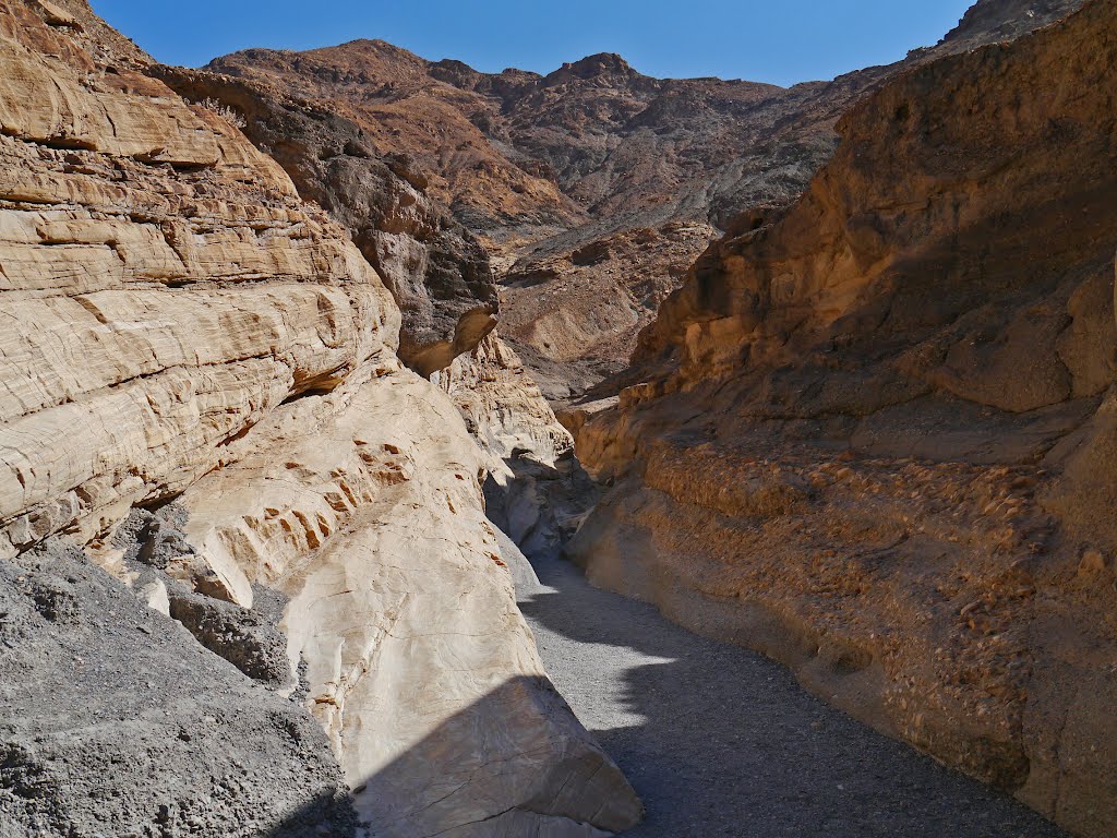 Death Valley - Mosaik Canyon by manwal