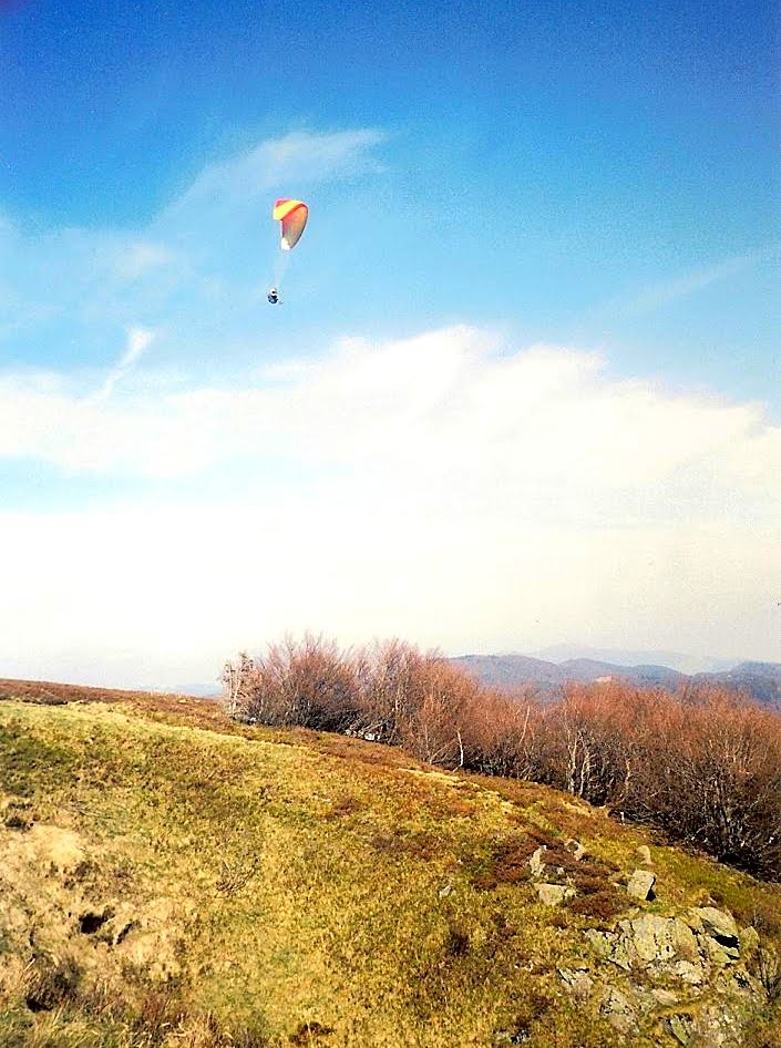 En parapente au-dessus du Ballon d'Alsace by Andecave