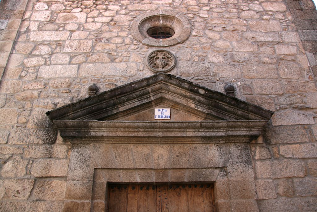 Iglesia de la Virgen de Robledo by marathoniano