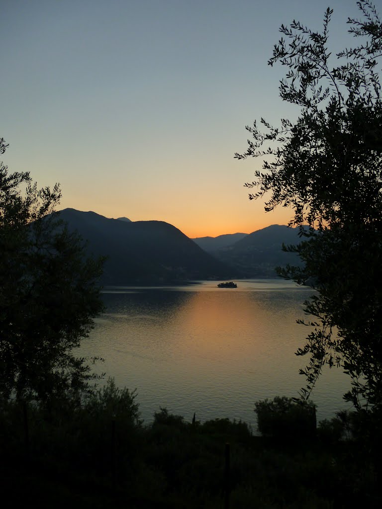 Lake of Iseo - Quiet by RedsN