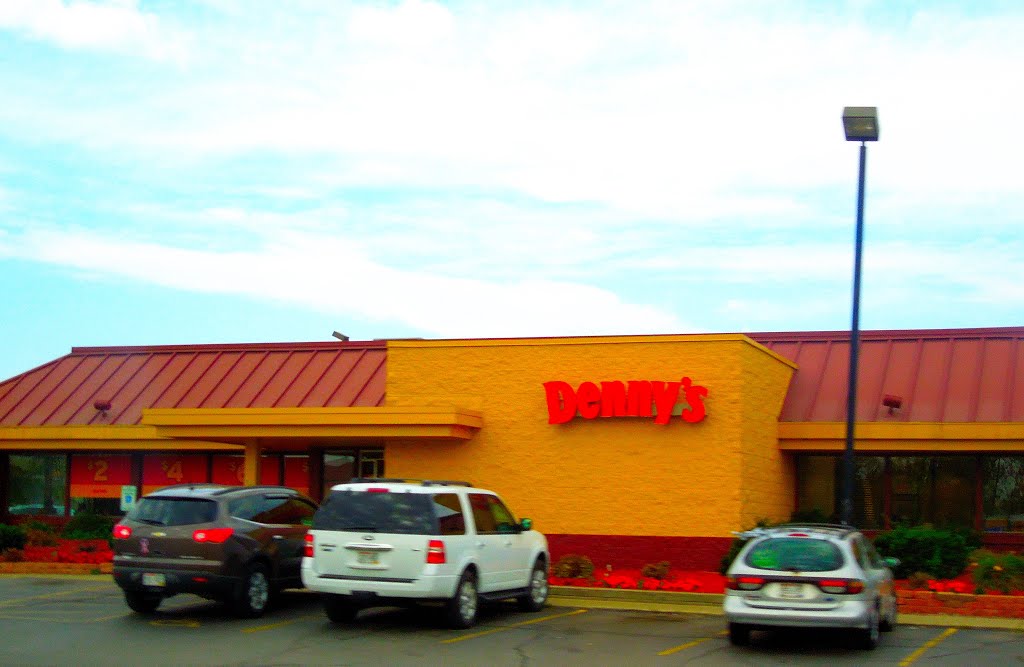 Denny's South Oneida Street by Corey Coyle