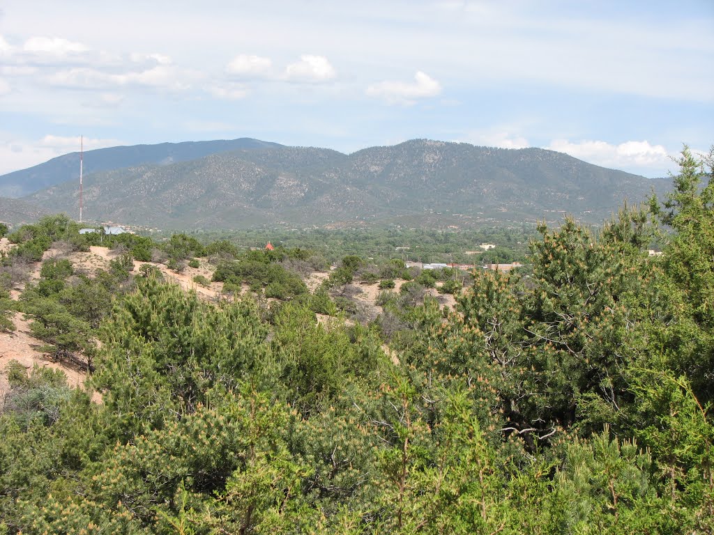 Sangre de Christo Mountains by johnmewing