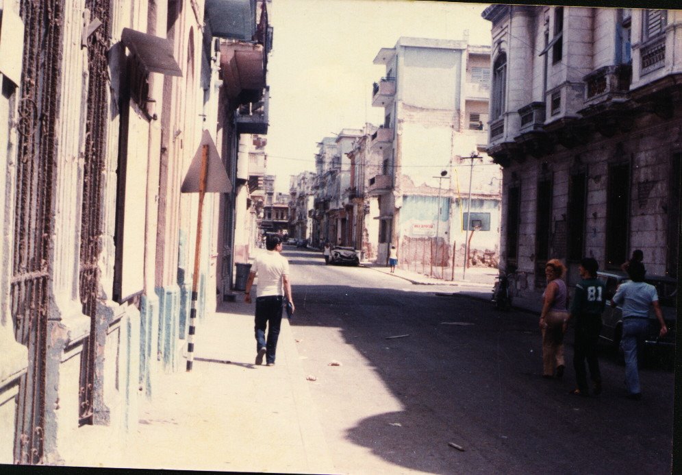 Habana Vieja Calle Perseverancia y Lagunas by Sebastian De Bruzos