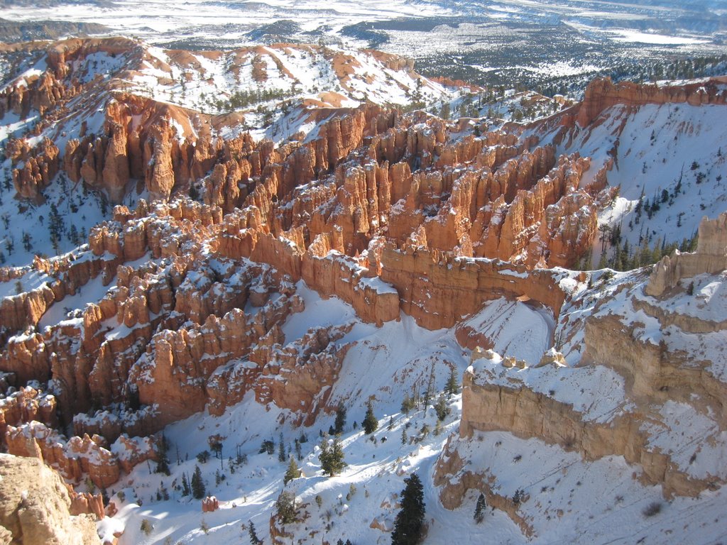 Bryce Canyon in winter 1 by josleeser