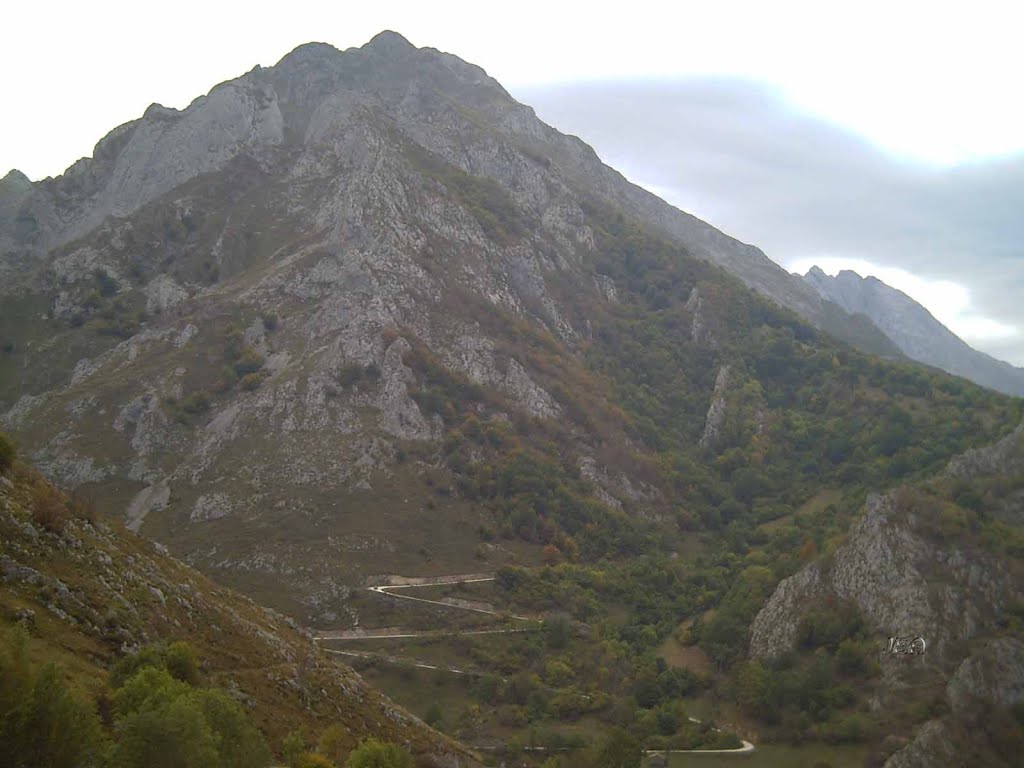 Cuetu Colladiella (Cabrales) by joaquin esteban